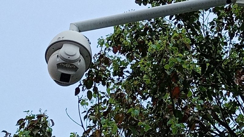 小区停车场道闸系统：如何实现高效、安全的出入管理**
